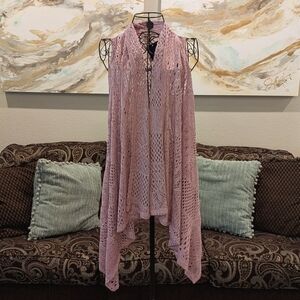 Mauve Crochet Sleeveless Cardigan